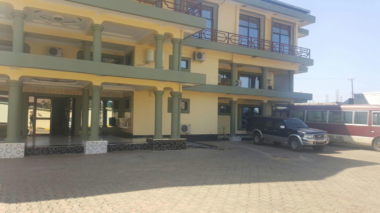 The Prince Charles Hotel Lusaka Extérieur photo