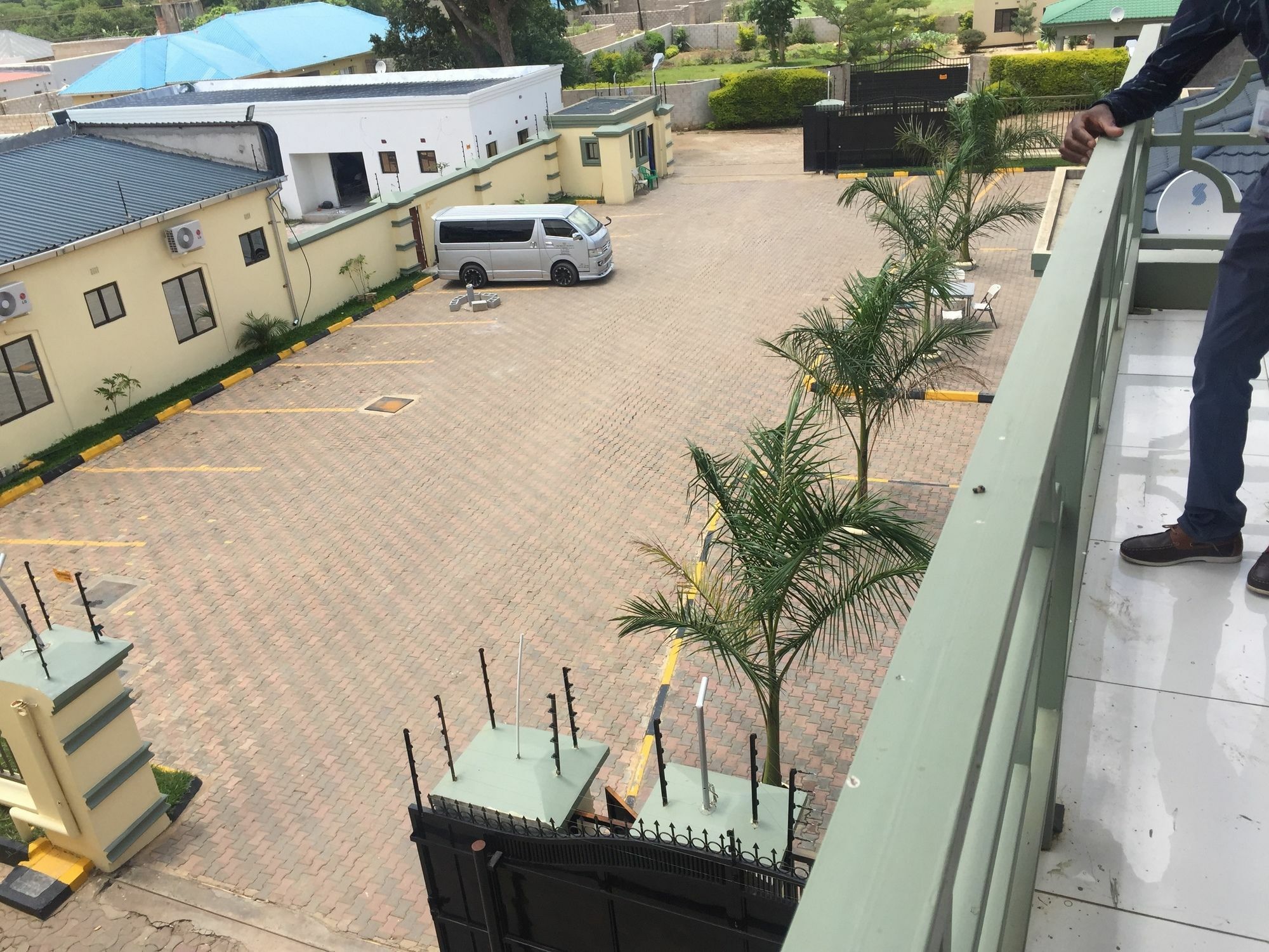 The Prince Charles Hotel Lusaka Extérieur photo